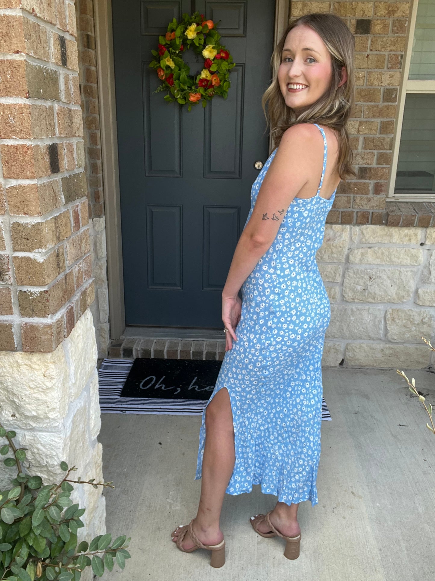 Light Blue Daisy Sleeveless Side Slit Midi Dress