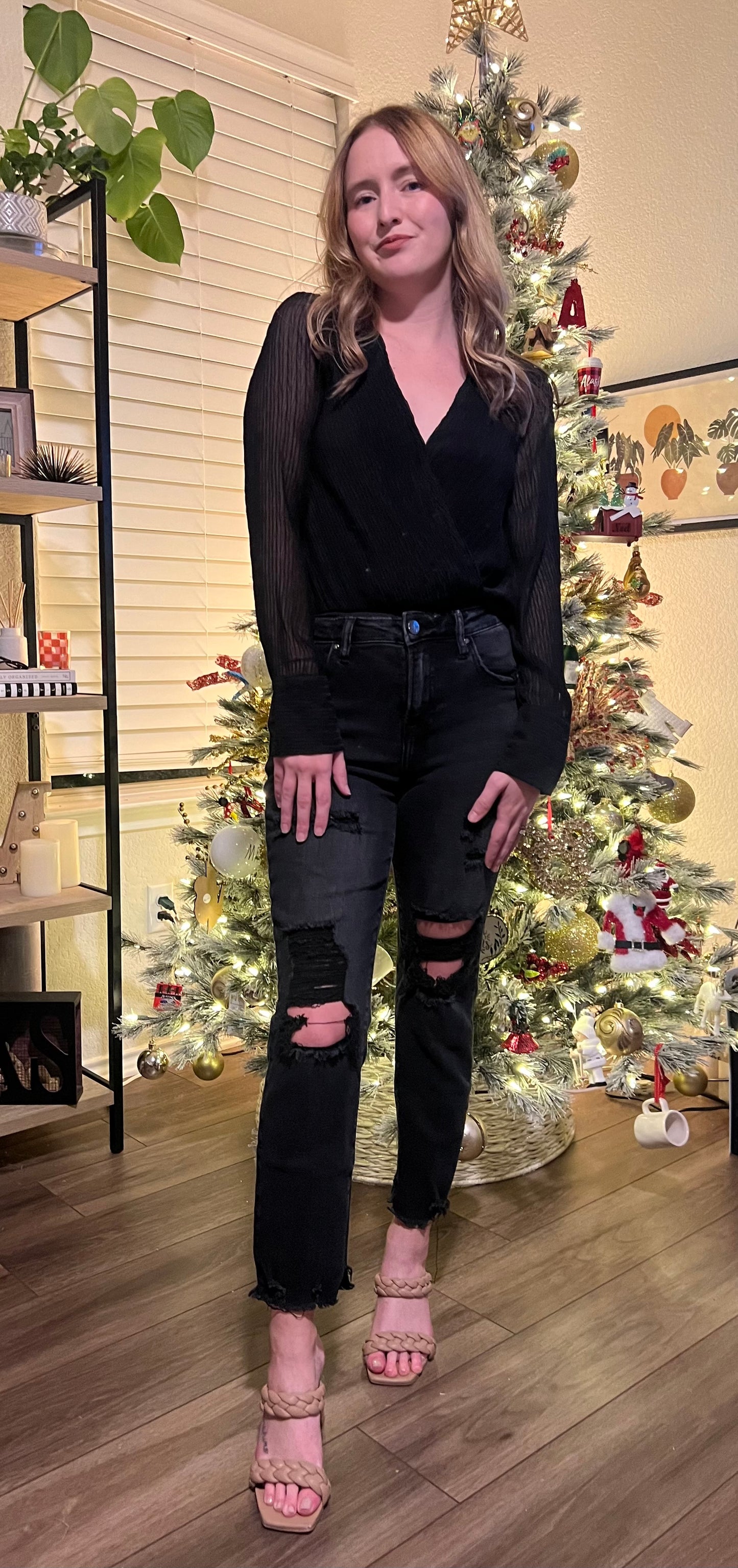 Risen Straight Leg Jeans - Black