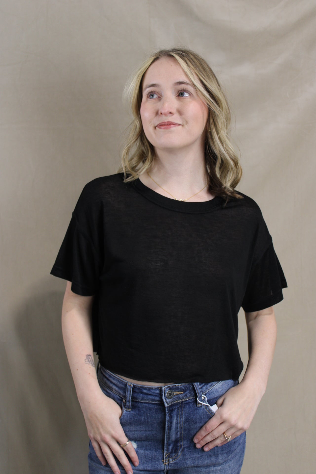 Cropped Butter Top - Black