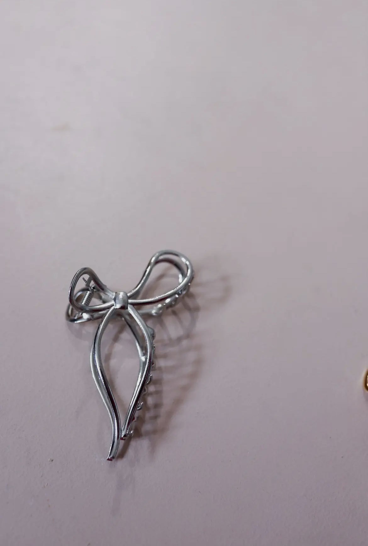 The Metal Bow Claw Clip