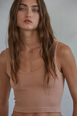 The Reversible C/V Neckline Brami