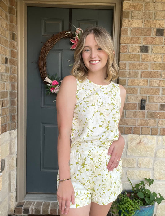 Kiwi Daisy Floral Linen Sleeveless Top