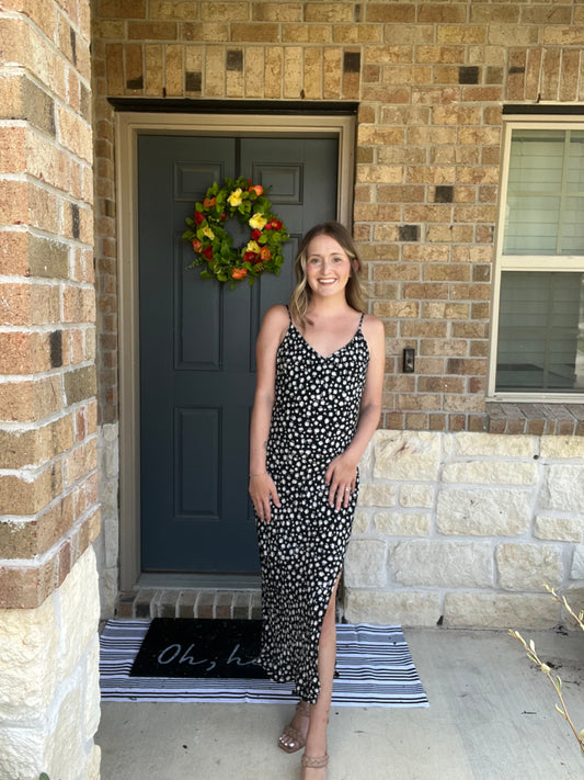 Black Daisy Sleeveless Side Slit Midi Dress