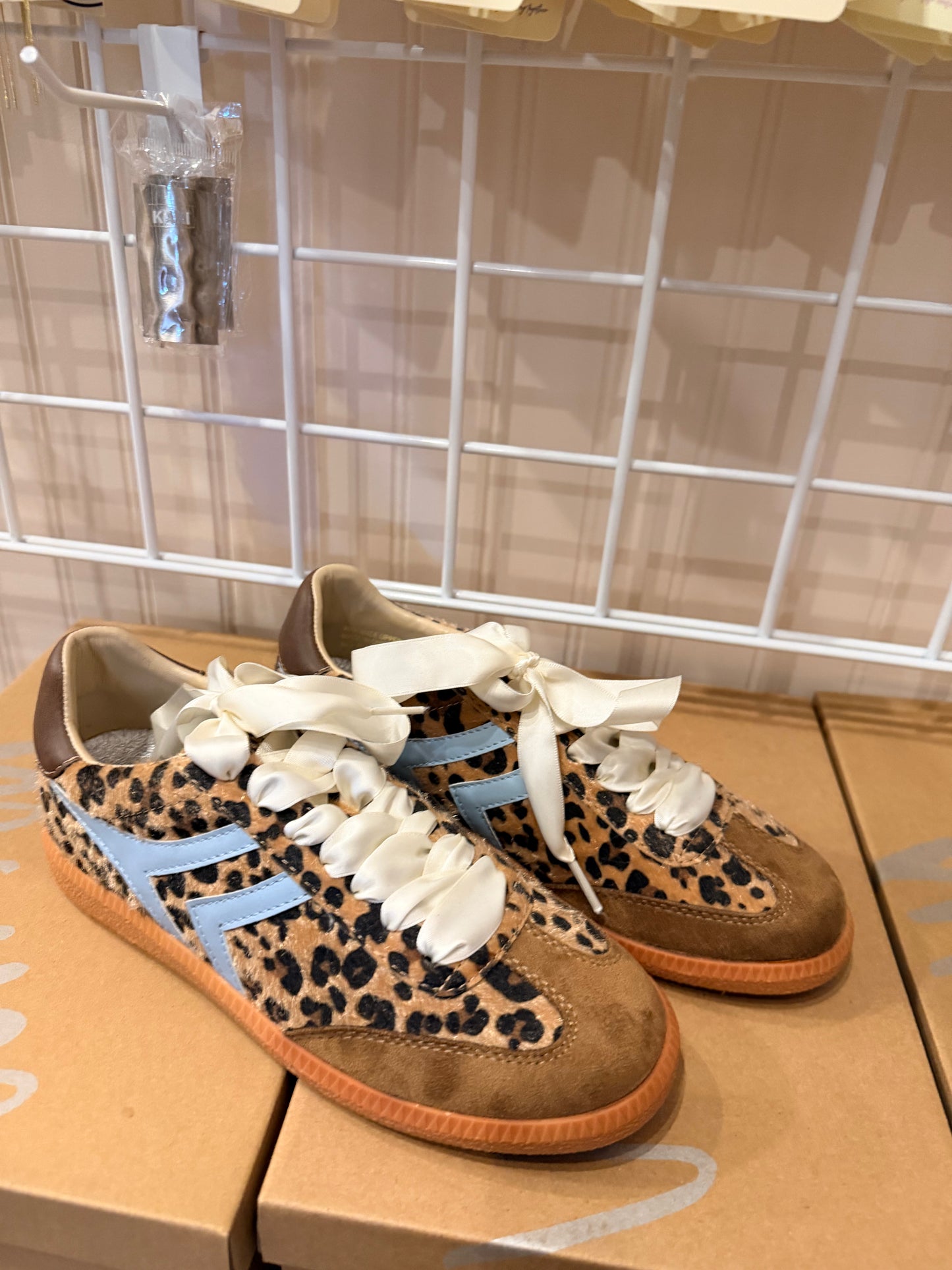 The Xena Sneaker - Leopard