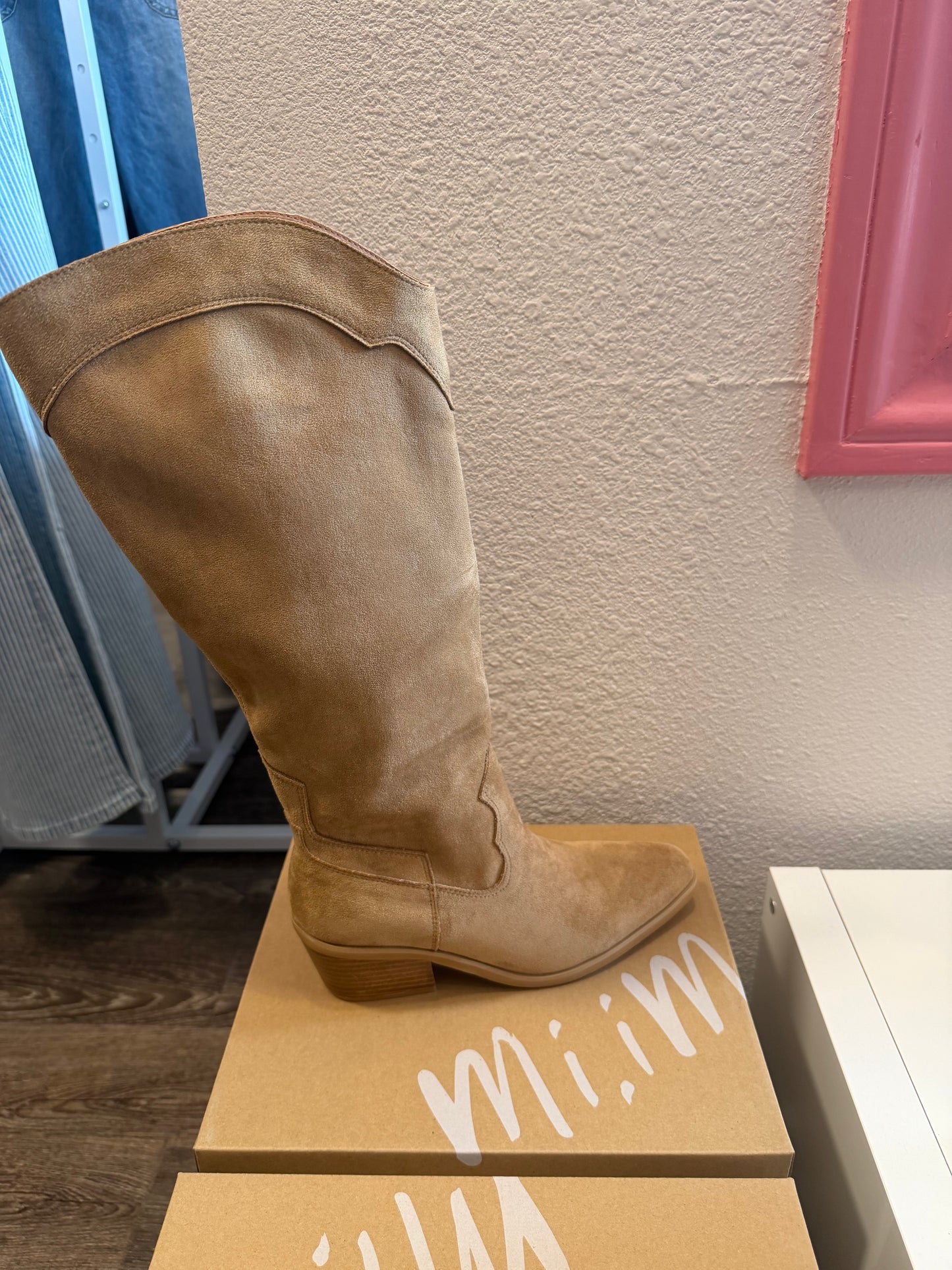 The Juliette Boots - Apricot